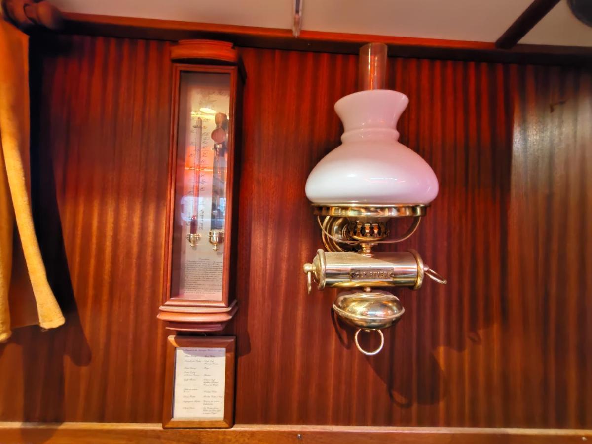 Lisbeth 1902 Hotel Malestroit Buitenkant foto